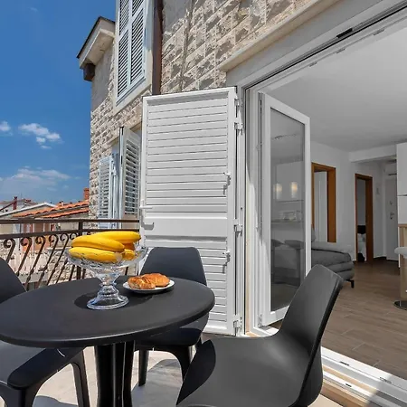 Apartment Ivan Sea View Makarska